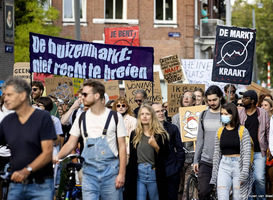 Stedelijke coalitie over woningtekort: 'Pas vertragende wet- en regelgeving aan'