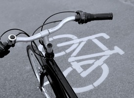 Normal_bicycle-path-g514a2e508_1280__1_