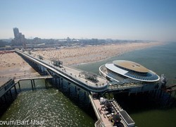 Normal_pier_scheveningen_3