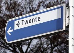 Normal_vliegveld_twente_bord