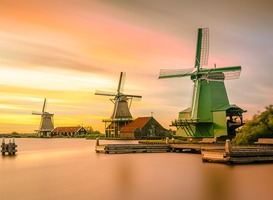 Normal_nederland__windmolens__water