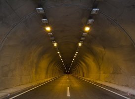 Normal_tunnel-2325753__340